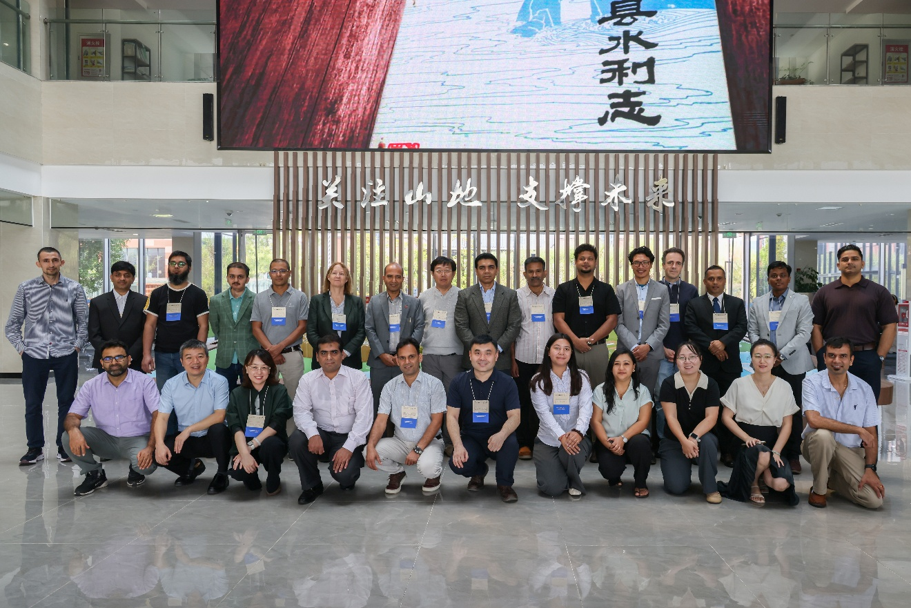 HKH Regional CryospheHKH Regional Cryosphere and DRR CapacityBuilding Workshop Held in Chengdure and DRR Capacity Building Workshop Held in Chengdu